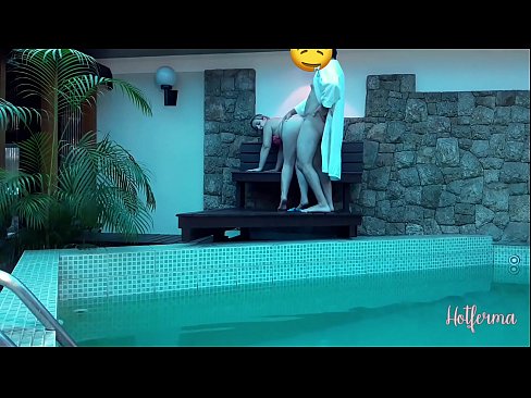 ❤️ Bos menjemput pembantu rumah ke kolam, tetapi tidak dapat menahan panas Lucah tegar pada kami ❌️